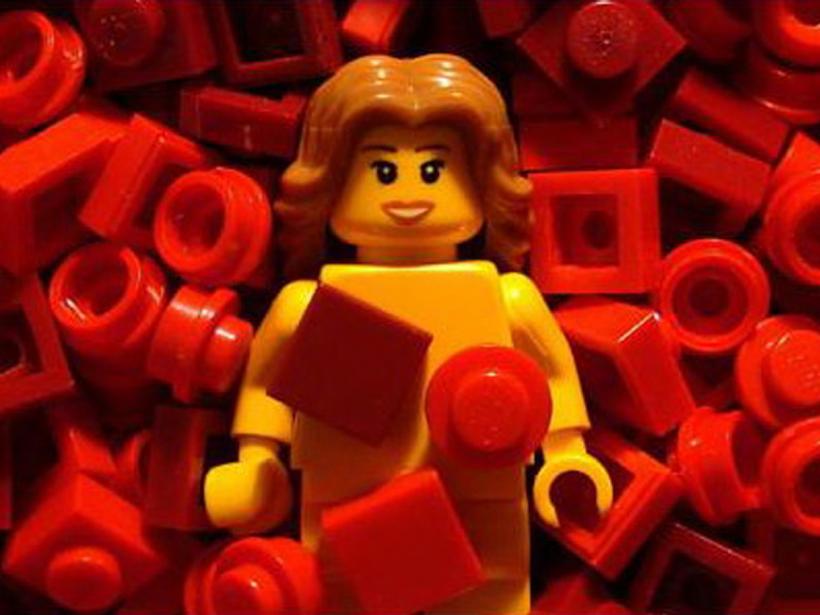 Scene din "Twilight", "" "Inception" şi "James Bond", în varianta LEGO 18417270