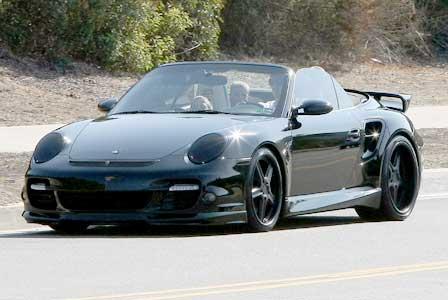 Un Porsche al lui Beckham, vândut la licitaţie pentru 217.000 dolari