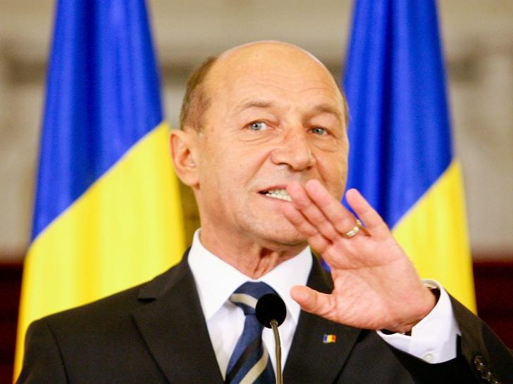 Băsescu: Cerem aderarea României la Schengen în baza regulilor stabilite