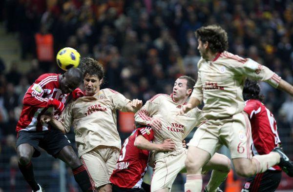 Presa turcă: "Stancu are stofă de atacant!". Vezi cifrele Motanului la debutul pentru Galata! 18418590