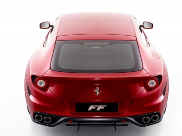 Ferrari FF 18418932