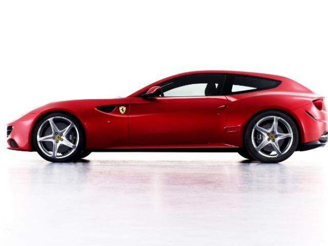 Ferrari FF 18418935