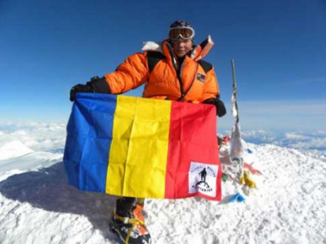 O româncă, cea mai tânără alpinistă din lume care termină circuitul "7 Volcanoes"