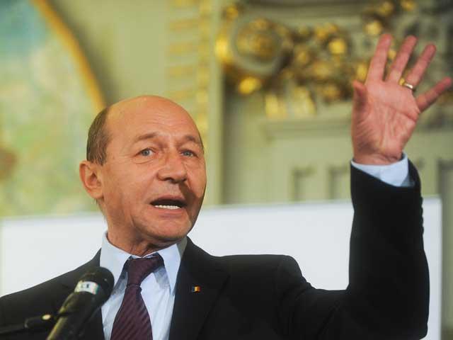 Traian Băsescu mută războiul la Strasbourg