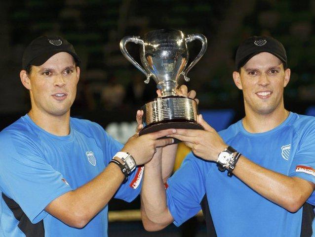 Australian Open: Fraţii Bryan au câştigat la dublu