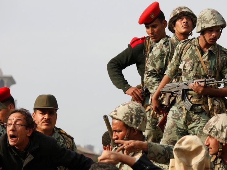 Armata egipteană consideră "legitime" revendicările populaţiei
