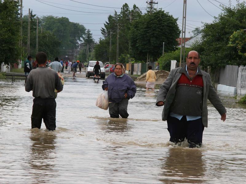 Inundatiile care "n-au fost" (foto ziarulancheta.ro) 18419618