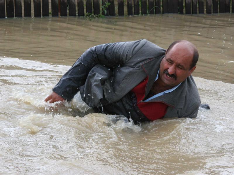 Inundatiile care "n-au fost" (foto ziarulancheta.ro) 18419619