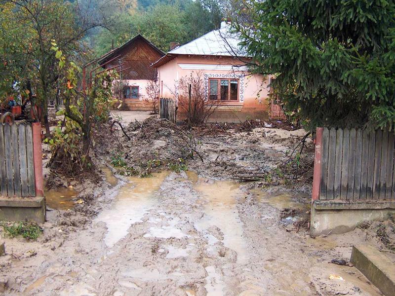 Inundatiile care "n-au fost" (foto ziarulancheta.ro) 18419632