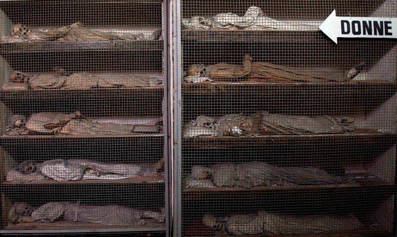 Înmormântarea, văzută ca o artă la Catacombele din Palermo 18420466