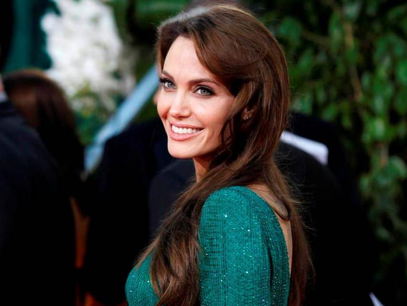 Angelina Jolie va adopta o fetiţă din Haiti