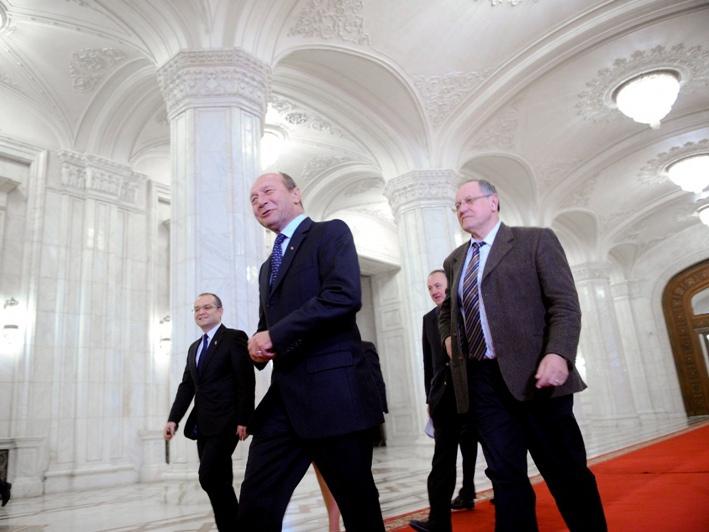 Înregistrări din timpul discuţiilor dintre Traian Băsescu şi liderii PDL