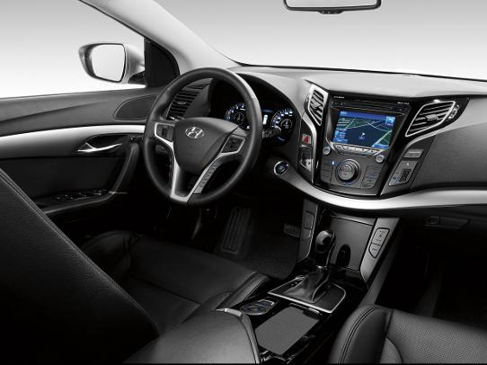 Noul Hyundai i40 va debuta la Salonul Auto de la Geneva 18421815