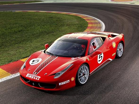 Trei români au comandat Ferrari 458 Challenge înainte de lansare!