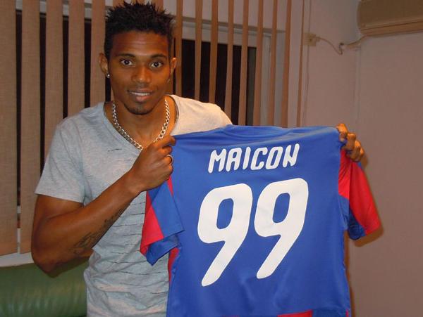 Maicon va juca la Steaua cu numărul 99