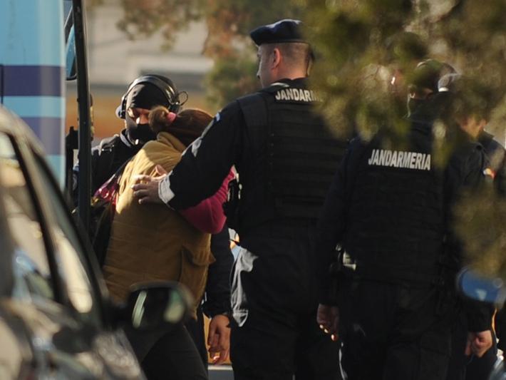 Încă şapte poliţişti de frontieră de la Albiţa, arestaţi preventiv