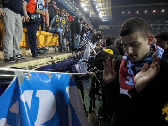 Efectul Răducanu: Fanii lui Napoli au dărâmat tribuna la Villarreal!
