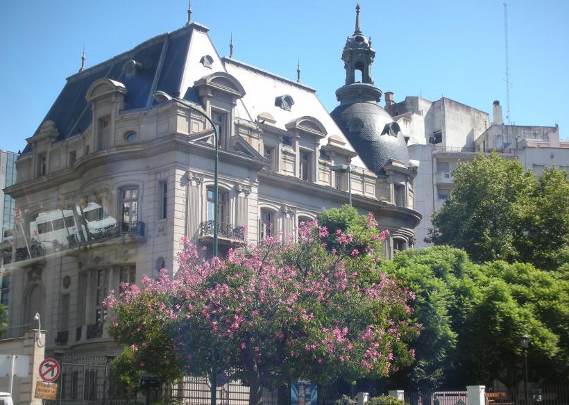 Buenos Aires:O Capitală cât o Ţară 18423137