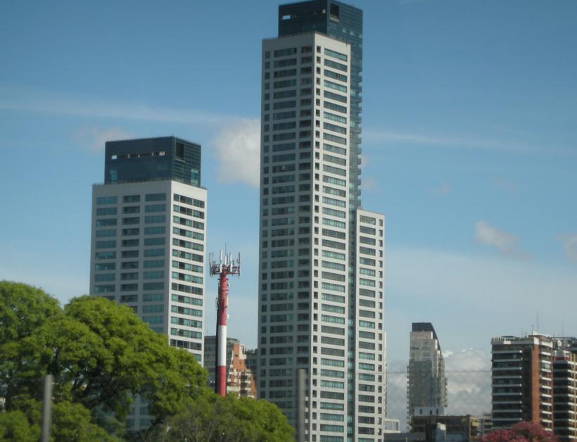 Buenos Aires:O Capitală cât o Ţară 18423138