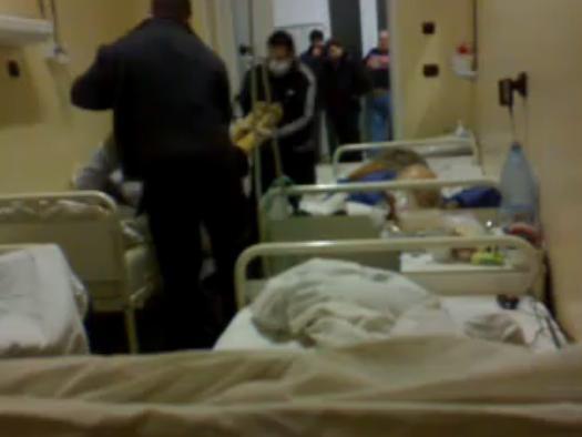 Vecinu' de pat e mort de două ore!