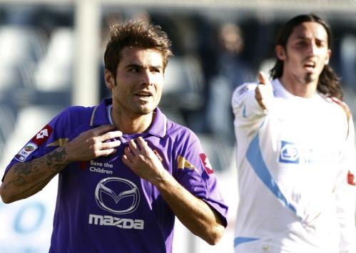 Video: "Dublă" Mutu în trei minute şi Fiorentina bate Catania cu 3-0!