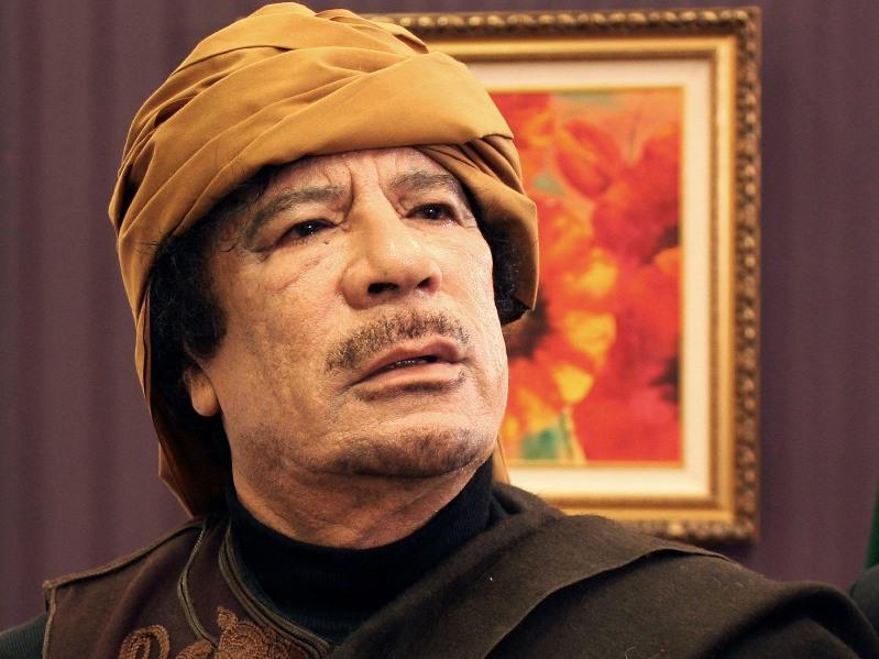 Gaddafi ameninţă că se va alia cu Ossama bin Laden