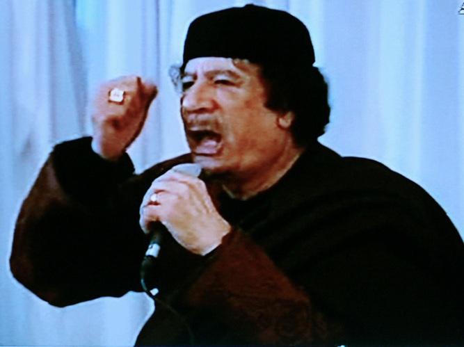 Gaddafi ameninţă Franţa: Deschidem focul asupra voastră!