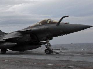 Război în Libia: Franţa atacă din aer, SUA şi Marea Britanie de pe mare