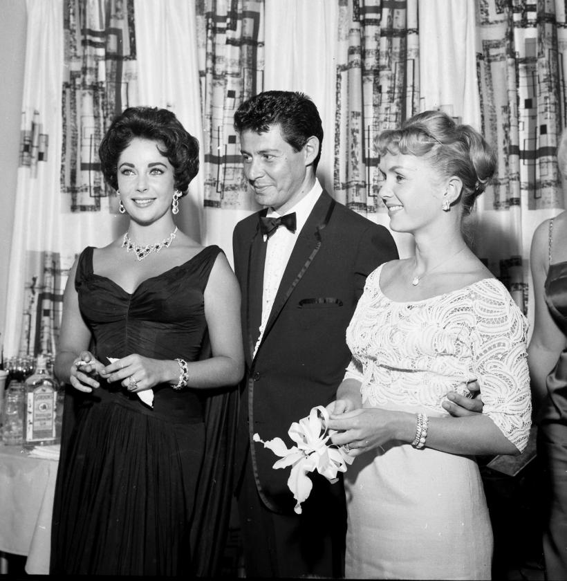 LIZ TAYLOR 18425684