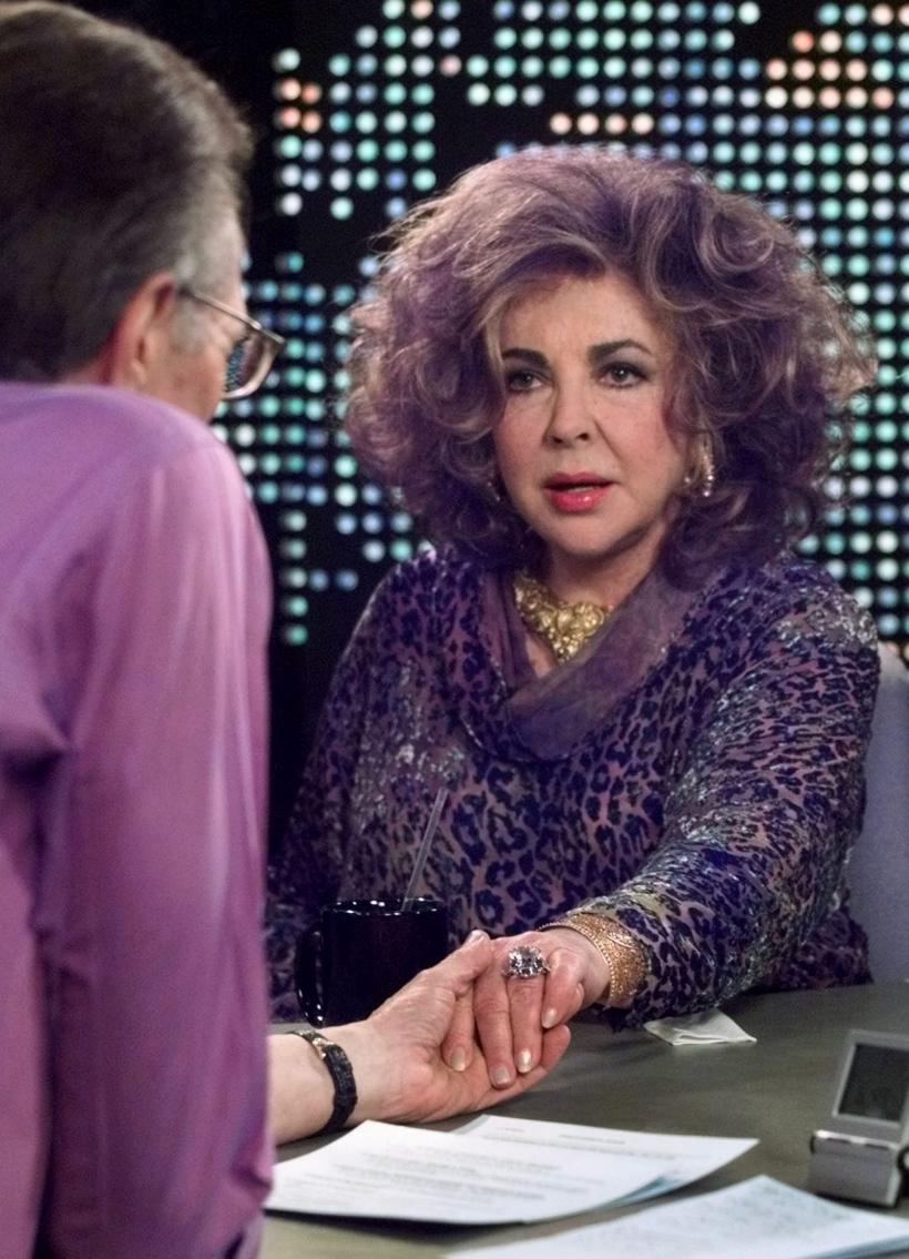 LIZ TAYLOR 18425709