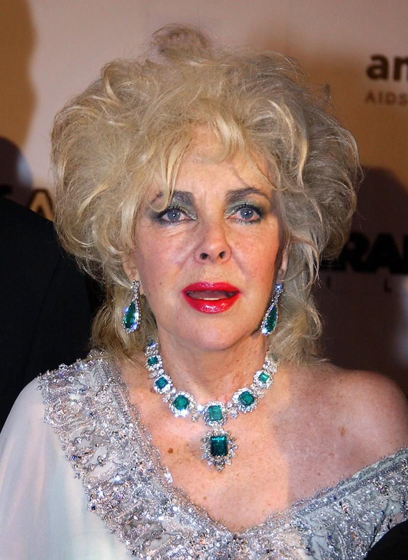 LIZ TAYLOR 18425713