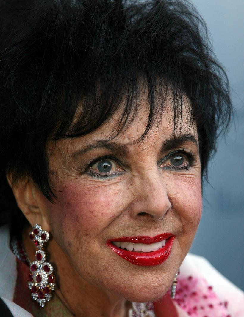 LIZ TAYLOR 18425714