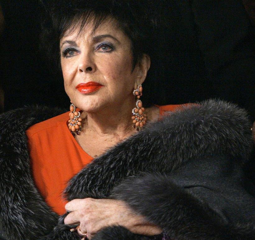 LIZ TAYLOR 18425715