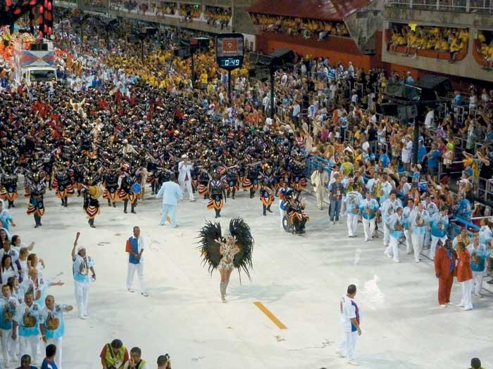 Nebunie la Rio! 18426010