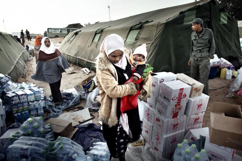 Bombele salvatoare 18426143