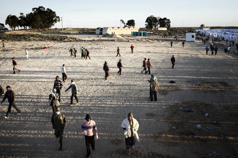 Bombele salvatoare 18426144