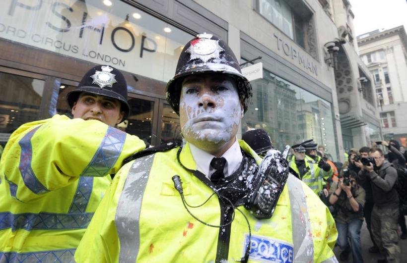 Proteste la Londra faţă de măsurile de austeritate 18426161