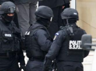 Percheziţii în Maramureş şi Timiş: 21 de persoane, reţinute pentru furturi în Franţa