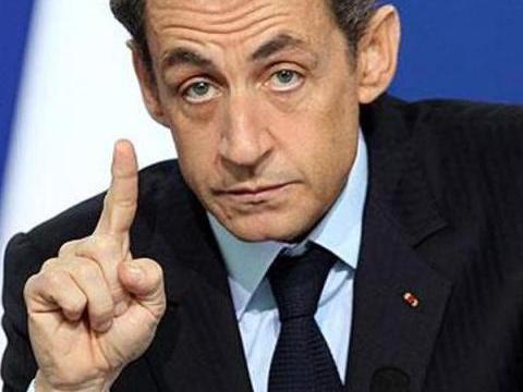 Nicolas Sarkozy ameninţă un jurnalist: Îţi sparg faţa!