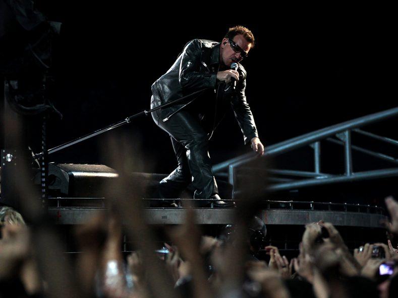 U2 bate toate recordurile