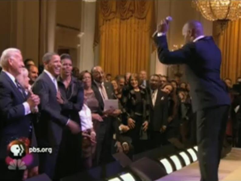 Jamie Foxx dansează ca Obama... pentru Obama