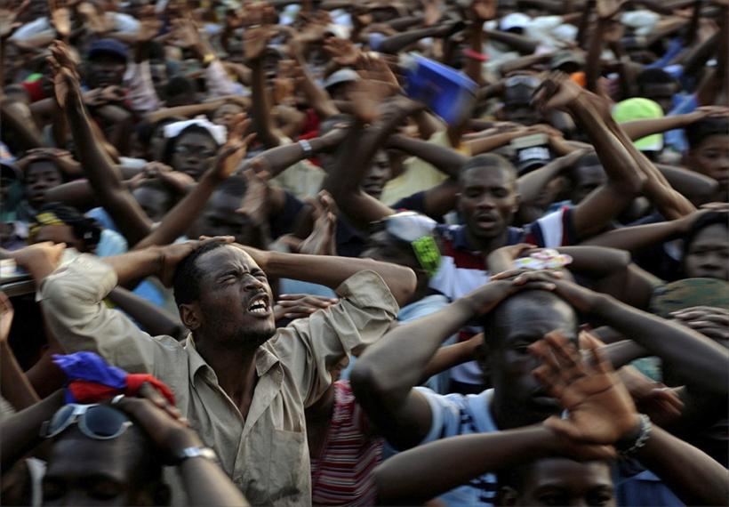 Premiul Pulitzer 2011 pentru fotografie de stiri 18429111