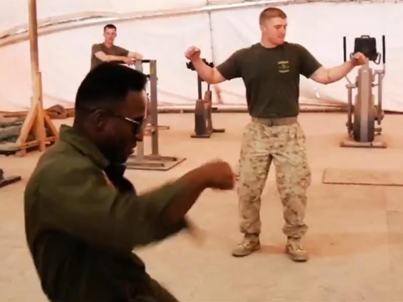 Piesa lui Britney Spears, "Hold it against me", în varianta soldaţilor americani din Afganistan