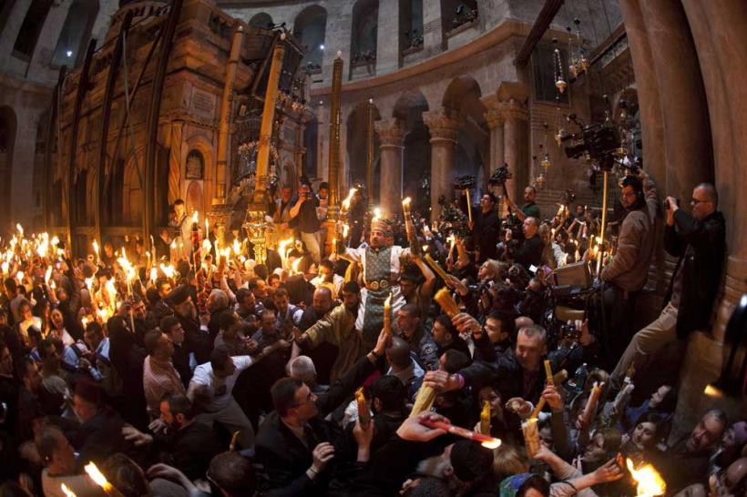 Lumina şi puterea Învierii lui Hristos 18429200