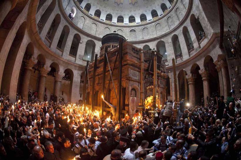 Lumina şi puterea Învierii lui Hristos 18429203