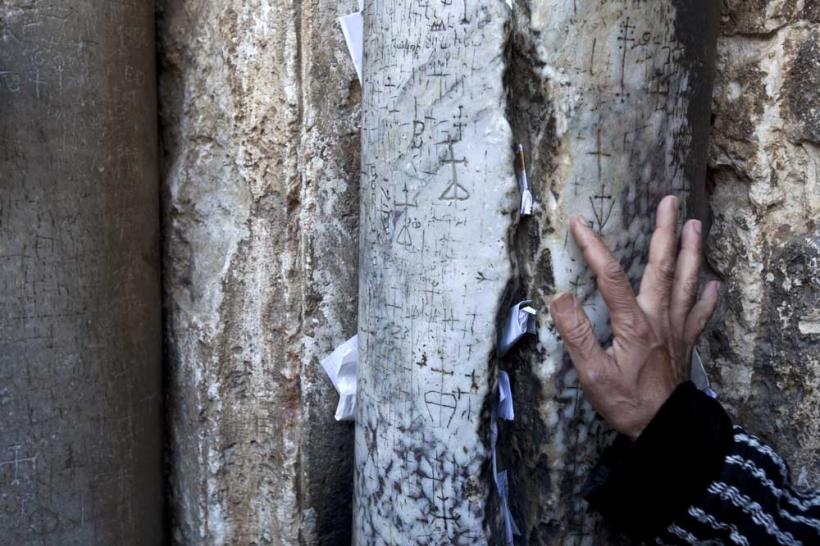 Lumina şi puterea Învierii lui Hristos 18429204