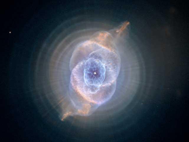 NASA: Imagine spectaculoasă cu Nebuloasa Ochiul Pisicii