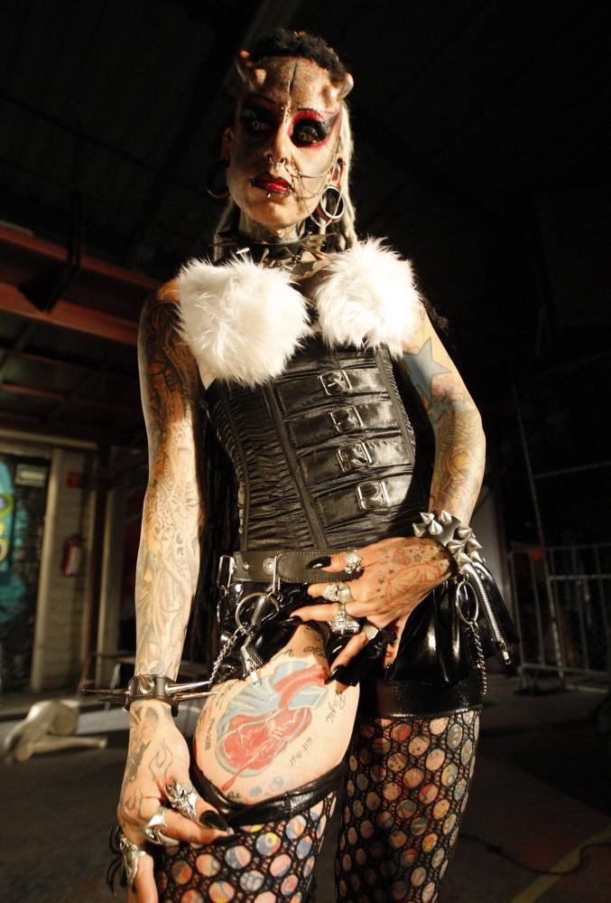 Avocata diavolului 18429338