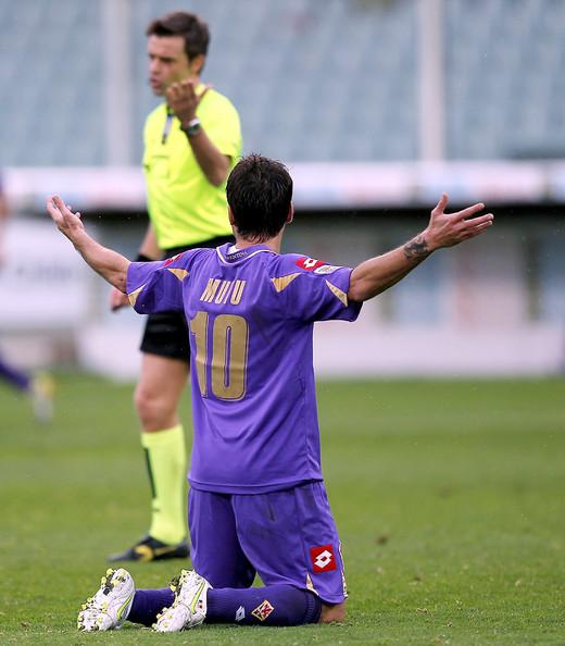 Mutu, pus pe lista de transferuri de Fiorentina!