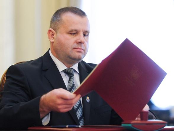 PSD solicită demisia lui Botiş din Parlament